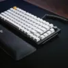 Glorious PC Gaming Race GMMK PRO Teclado Cabo USB-C a USB-A Fantasma Preto