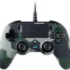 Nacon Wired Illuminated Compact Controller PS4 e PC Green Camo