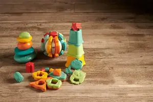 Chicco Brinquedos de Encaixe Cubos Empilháveis 2 Em 1 Eco+