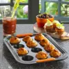 Le Creuset Forma de Aço Carbono Antiaderente 12 Mini Cupcakes Cinzento/Laranja