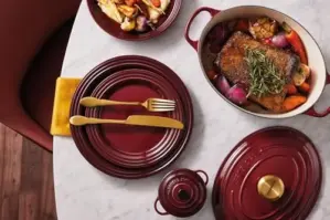 Le Creuset Cocotte Oval Ferro Fundido 4,1L Granada Signature