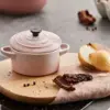 Le Creuset Mini Cocotte Cerâmica 250ml Cor Shell Pink