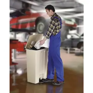 Rubbermaid Contentor com Pedal 30L Plástico Bege