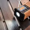 Sangean MMR-88 Rádio portátil com bateria recarregável solar e lanterna LED