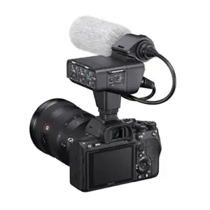 Sony Adaptador XLR-K3M Áudio digital com conectores XLR e TRS e microfone de 3,5 mm