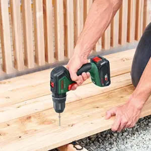 Bosch UniversalImpact 18V-60 para perfuração e parafusamento