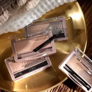 Catrice Brow Powder Set Kit para Sobrancelhas Tom 020