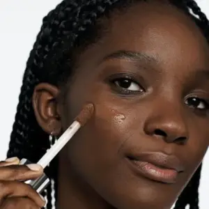Clinique Beyond Perfecting Base e Corretor Tom 14 Vanilla 30ml