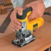 DeWALT DW331K-QS 701W Ergonômica