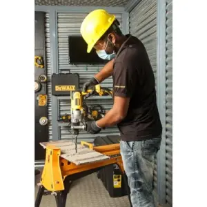 DeWALT DWD524KS-QS 1100W Perfurador com Percussão