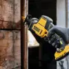 DeWALT DWDCS312D2 Mini-Serra Sabre 12V Li-Ion 2Ah