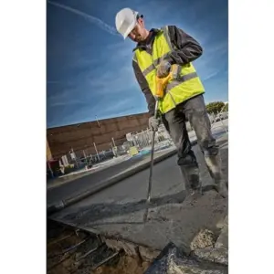 DeWALT Vibrador de Cimento DCE531N-XJ