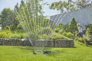 Gardena Aspersor Oscilante EcoLine Preto 90-220m²