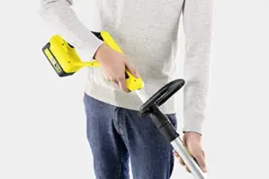 Karcher LTR 18-30 Set Aparador de Relva a Bateria