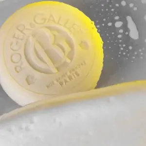 Roger & Gallet Sabão de Limpeza Multifuncional Twist 100g