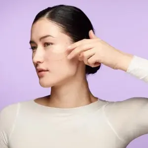 Sensilis Protetor Solar SPF50+ Mousse Despigmentante e Difuminador