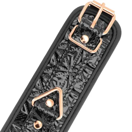 Begme Esposas para Tornozelos Algema de Nopreno Preto Submissão Elegante