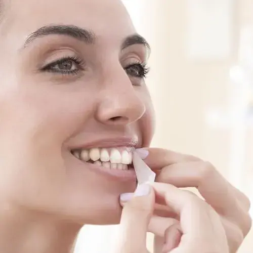 InnovaGoods Kit de Branqueamento Dentário com 14 Saquetas